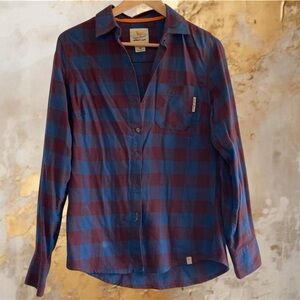 ❤️🎀 EUC Blue and Red Flannel Shirt